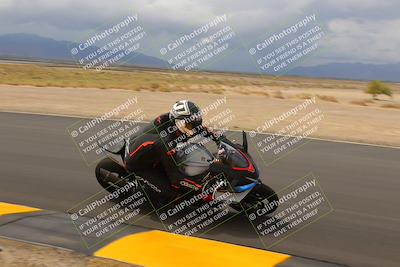 media/Sep-10-2022-SoCal Trackdays (Sat) [[a5bf35bb4a]]/Turn 9 Inside (1215pm)/